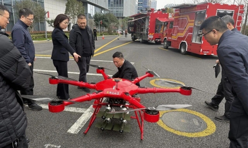 浙江省应急管理厅副厅长吴晓荣一行莅临翔龙航空调研指导