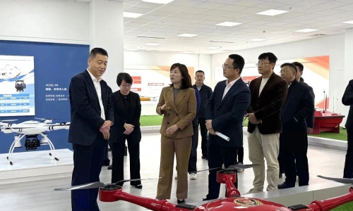 国家邮政总局陈凯副局长带队莅临翔龙航空考察调研，共探低空物流发展新路径
