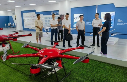 湖州市应急局局长率队考察翔龙航空，共话无人机应急应用新篇章