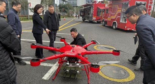 浙江省应急管理厅副厅长吴晓荣一行莅临翔龙航空调研指导