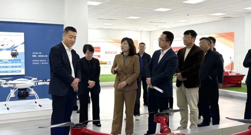 国家邮政总局陈凯副局长带队莅临翔龙航空考察调研，共探低空物流发展新路径
