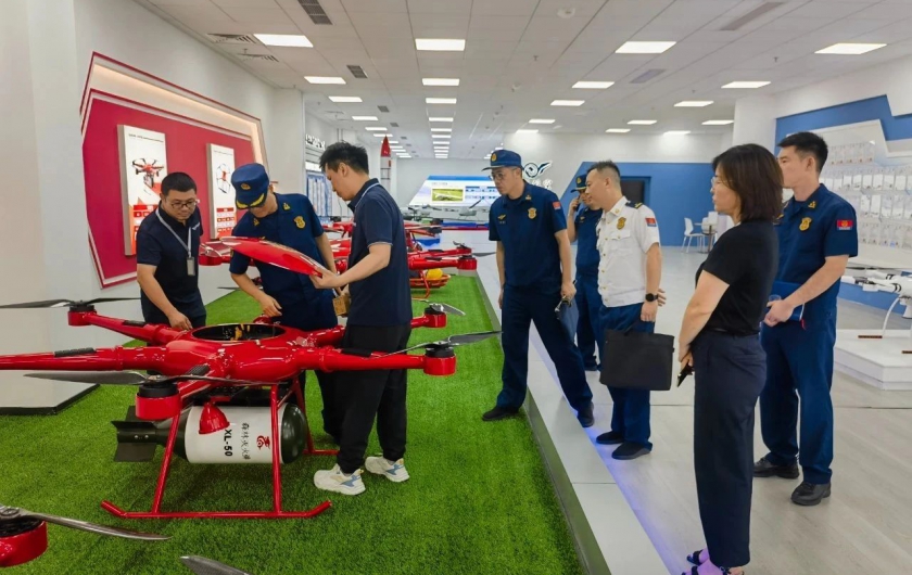 杭州市消防局局长何肇瑜带队赴浙江翔龙航空发展有限公司实地考察，共筑消防安全防线