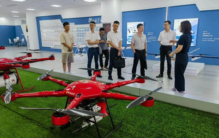 湖州市应急局局长率队考察翔龙航空，共话无人机应急应用新篇章